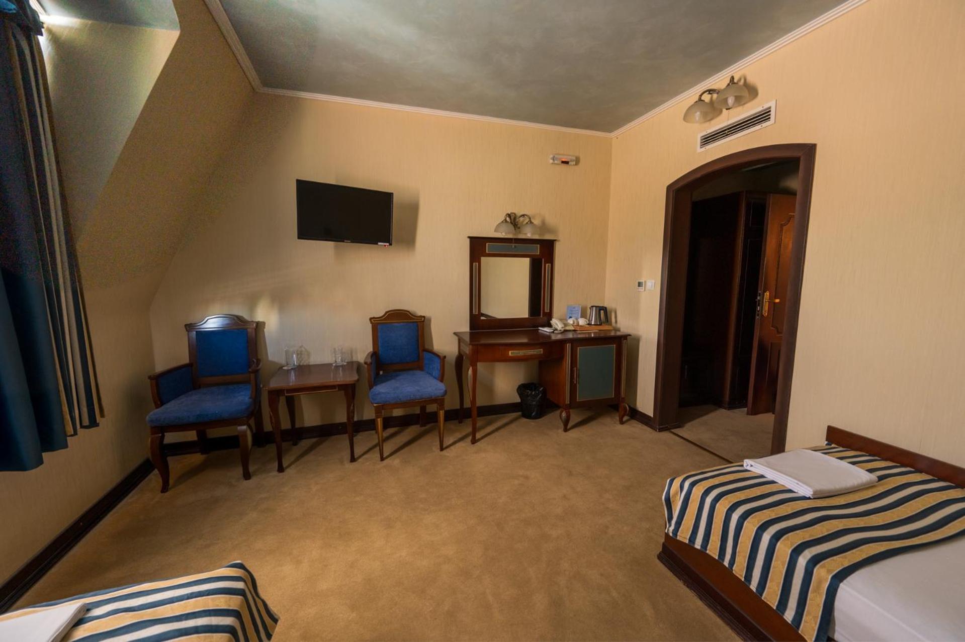 Family Hotel Lazur Kyustendil Exterior photo